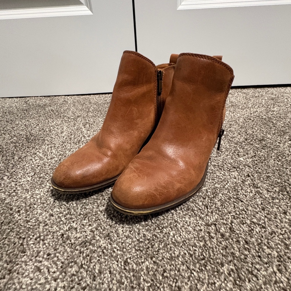 Lucky Brand Tan Ankle Booties